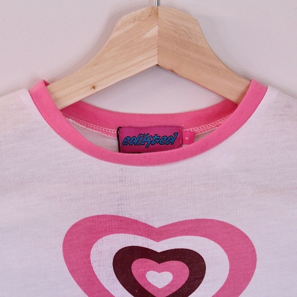 NWT‼️ Edited Mindy Heart Cropped Tee - Picture 4 of 8